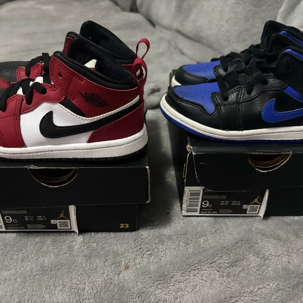 Jordan 1 Mid Bundle